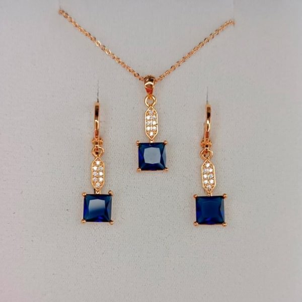 Dije y aretes cuadro azul con zirconias 14K-2