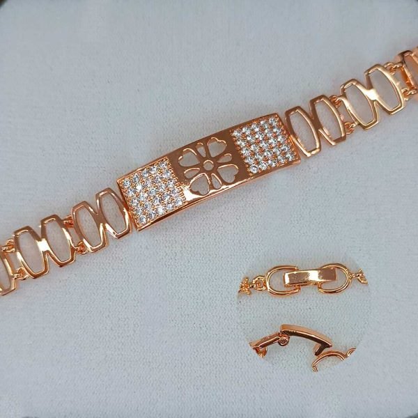 Pulsera trébol al centro 14K-48
