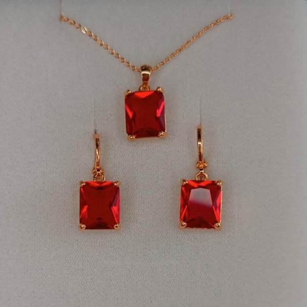 Dije y Aretes cuadro rojo 14K-5