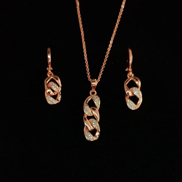 Dije y aretes eslabones con zirconia 14K-7